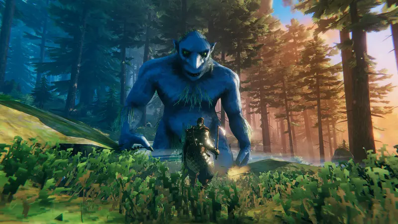 Valheim: Kampf gegen einen blauen Troll im Wald