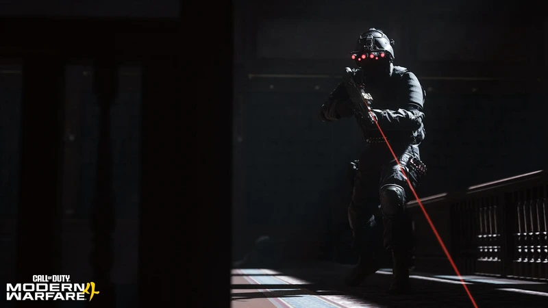 Ein Soldat mit Nachtsichtgerät und Laserzielhilfe in Modern Warfare 4